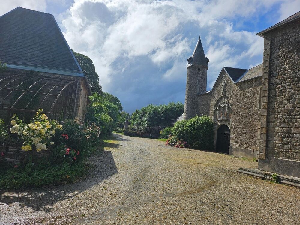 Vente Propriété/Château Château historique sur 15 ha près du Mont-Saint-Michel Le teilleul