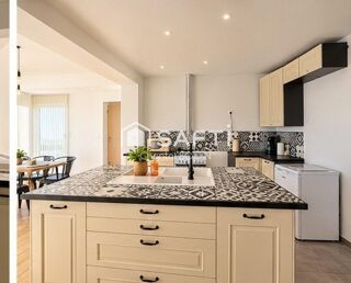  Maison à vendre 8 pièces 195 m²