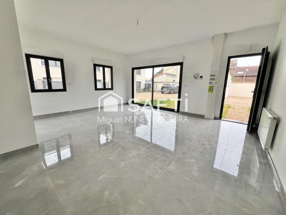 Maison 2 chambres + bureau et places de parking