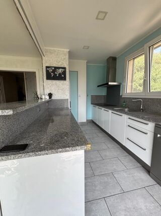  Appartement  vendre 4 pices 77 m