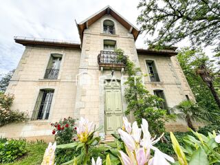  Maison à vendre 15 + pièces 430 m²