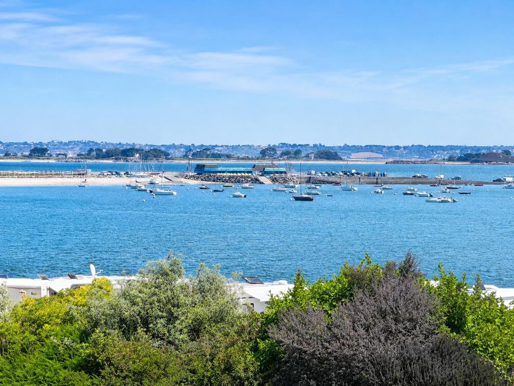 Vente Maison Maison de caractère des années 40 avec vue mer et hangar Saint-pol-de-leon