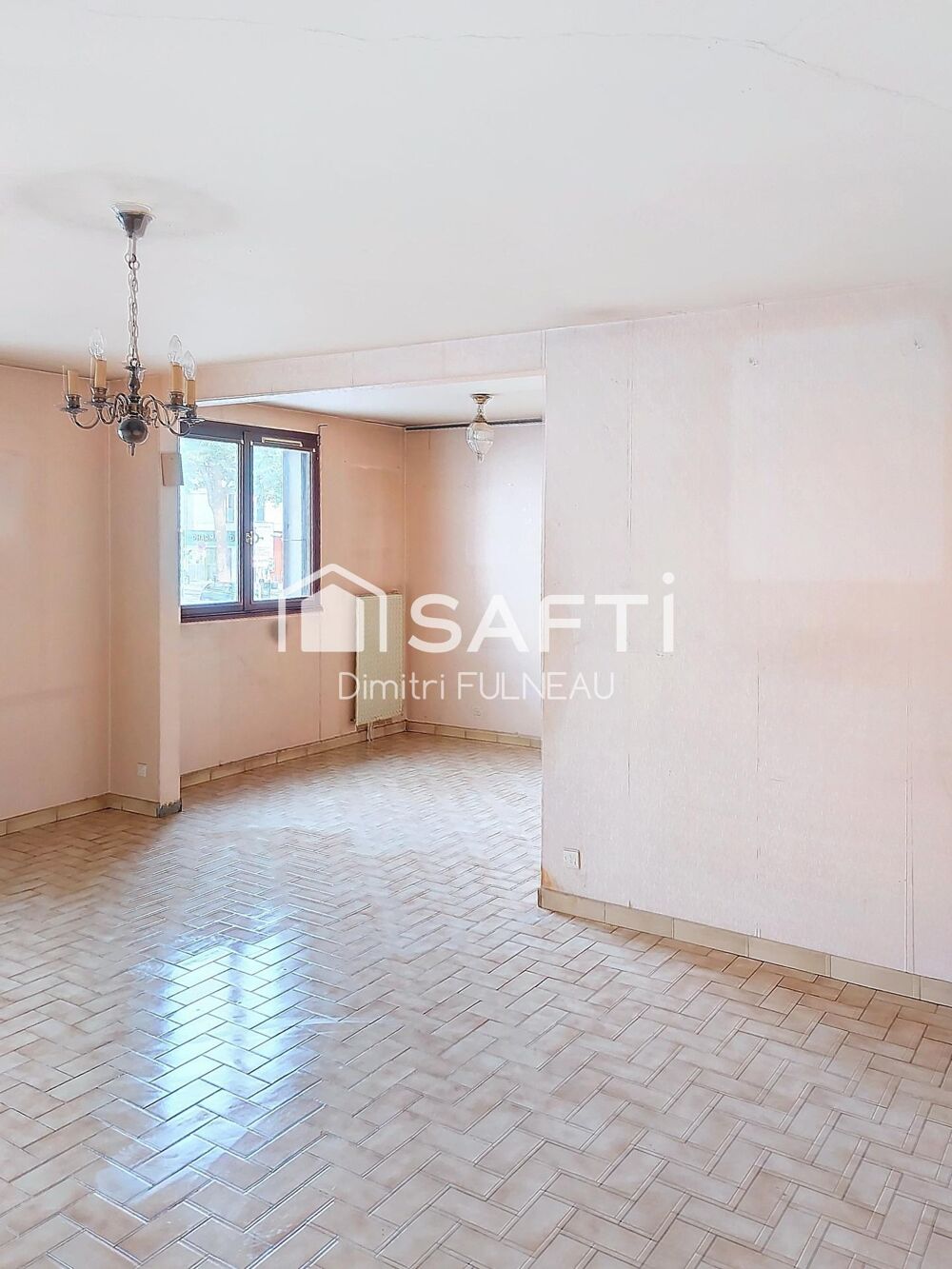 Vente Appartement Appartement à rafraichir avec parking en sous sol securiser Joue-les-tours