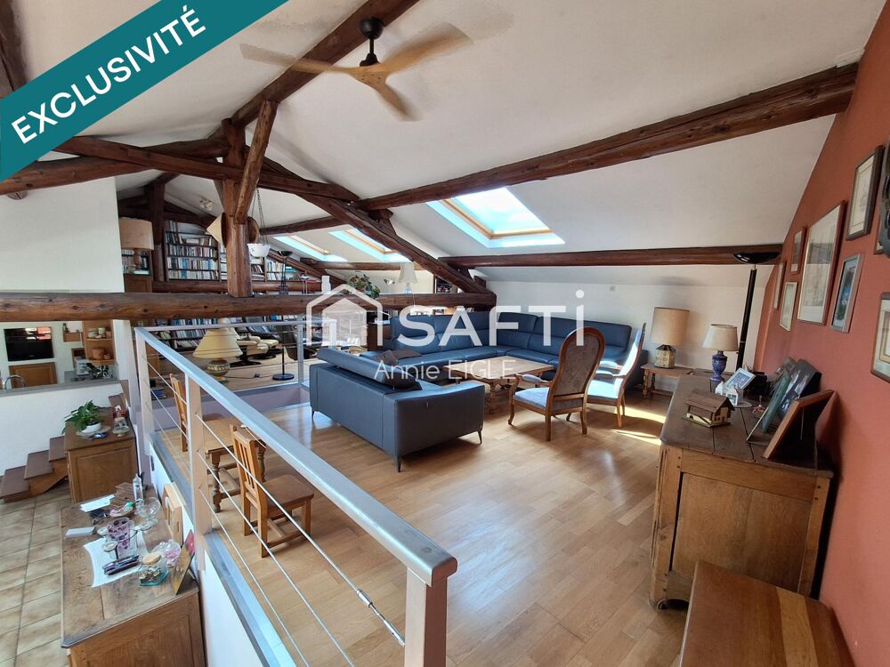 200 m2 habitables, grand garage et grand terrain