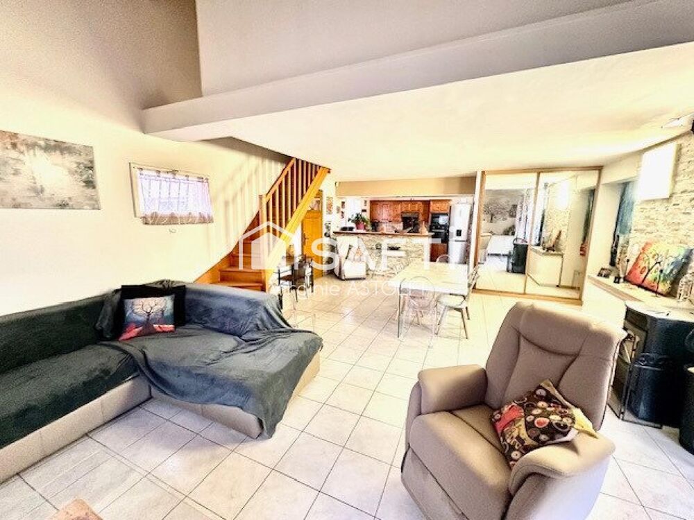 BERAT - Jolie Villa 200 m2 avec piscine et pool-house