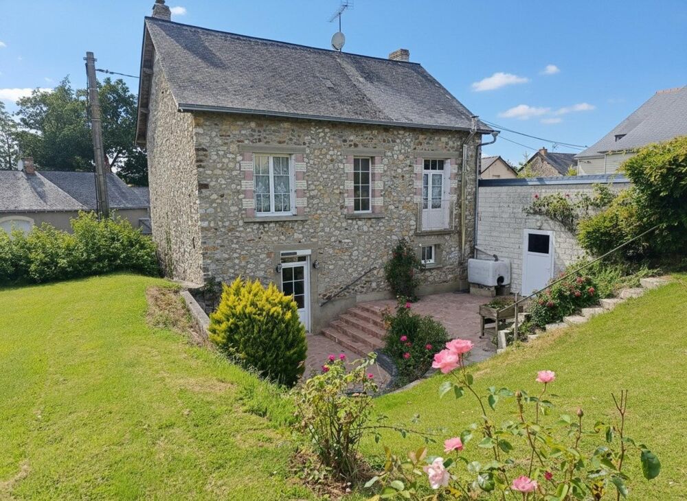 Vente Maison Maison en pierre avec 4 chambres, garage camping-car et jardin Le bourgneuf-la-foret