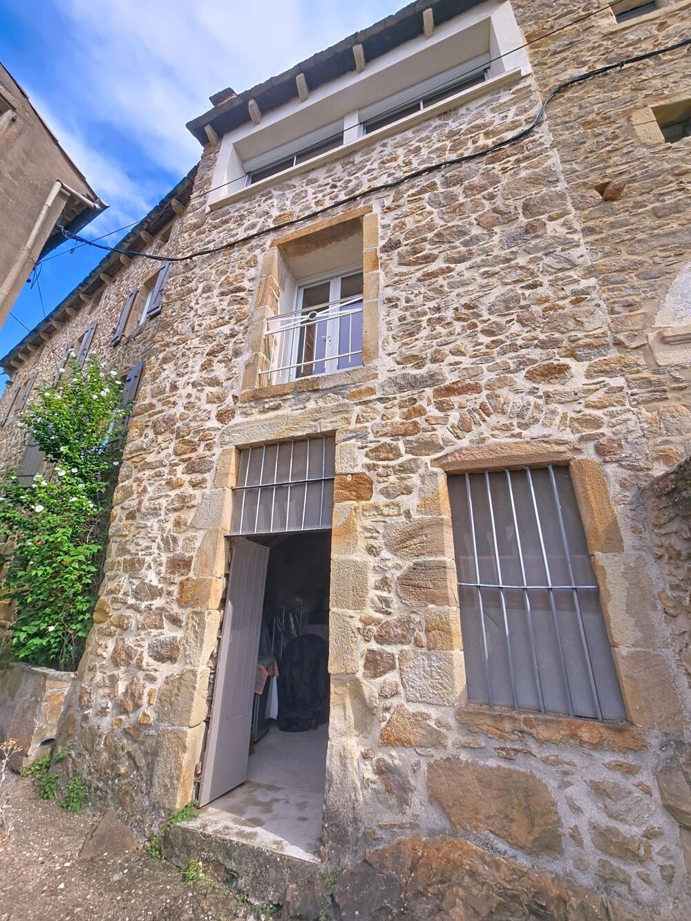 Vente Maison Coup de cœur aux Nières (Saint-Gervais-sur-Mare) – Charmante maison rénovée avec loggia, jardin et cave voûtée Saint-gervais-sur-mare