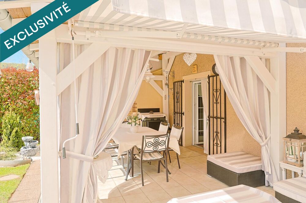 Maison individuelle 147 m²  4 chambres  Terrain 990 m²  Piscine couverte et chauffée