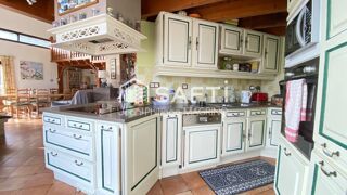  Appartement à vendre 6 pièces 136 m²