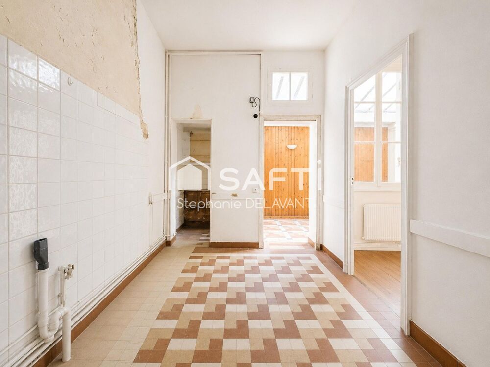 Belle maison en pierre à fort potentiel à Saint-Genès