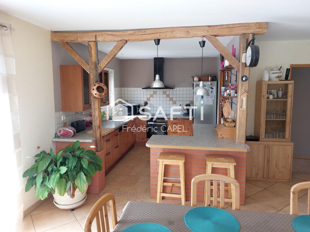 Maison 6 pièces, garage et terrain de 4391 M²
