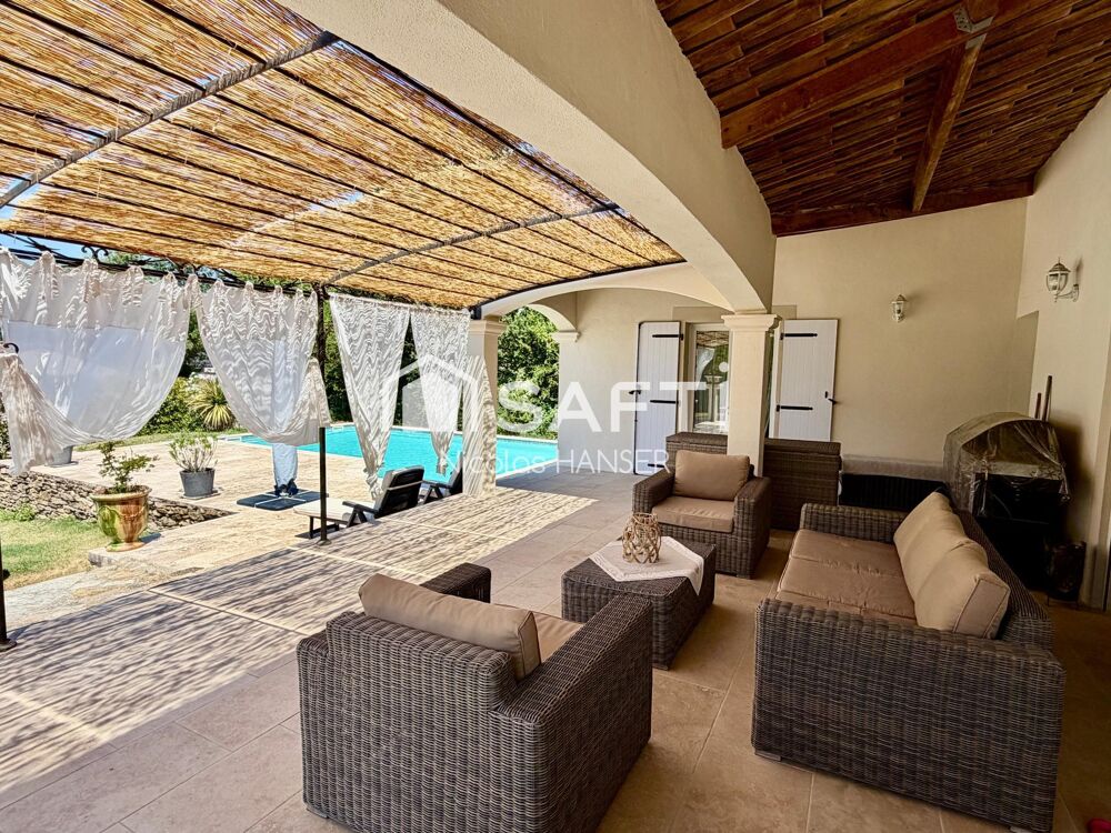 Villa avec picsine