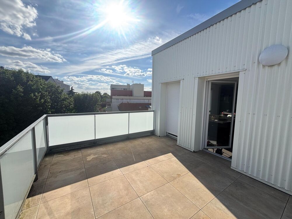 Vente Appartement Appartement   T3 type attique esprit maison Tours