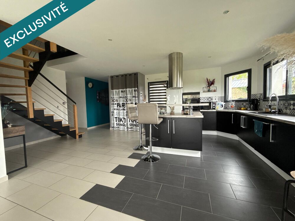 Vente Maison MAISON CONTEMPORAINE DE 146 M2, 4 CHAMBRES, SUR 3470 M2 DE TERRAIN Plaudren