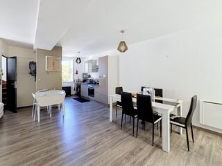  Appartement à vendre 7 pièces 190 m²
