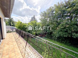  Maison  vendre 9 pices 192 m