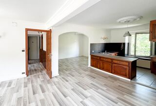  Immeuble  vendre 228 m