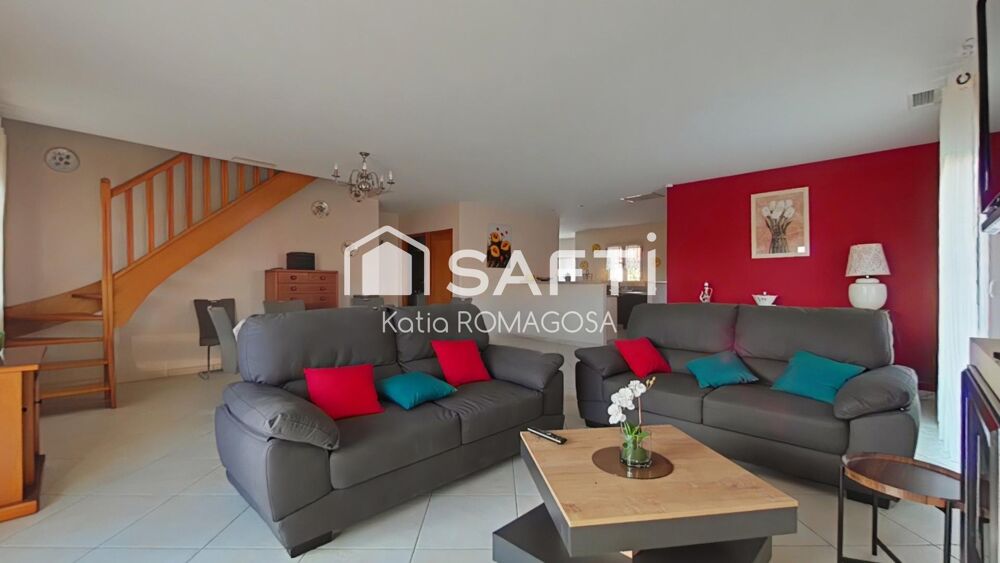 Le confort absolu : 175 m² habitables - 4 chambres - piscine au sel