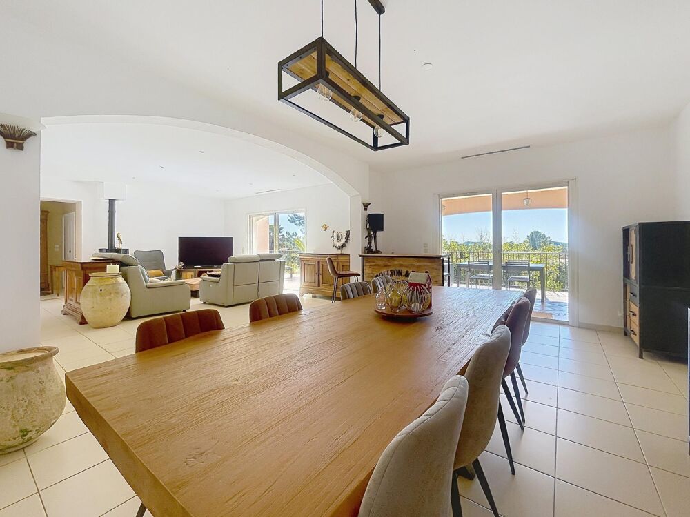 � vendre  Maison Bagnols-en-For�t (83600)