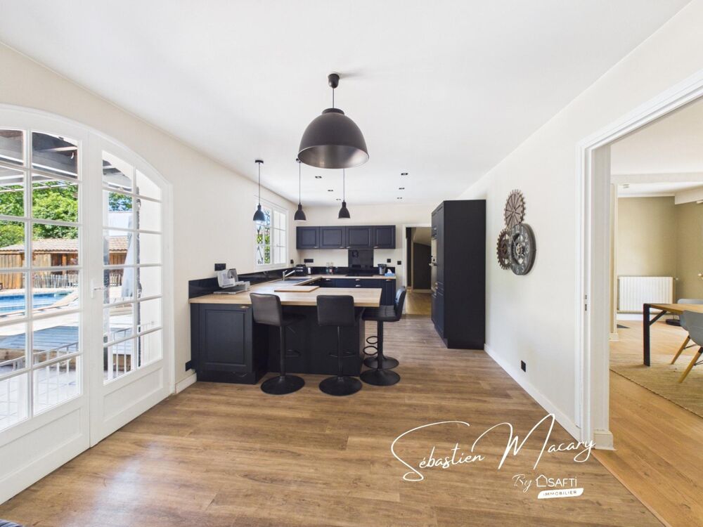 Grande maison familiale avec piscine à Cestas