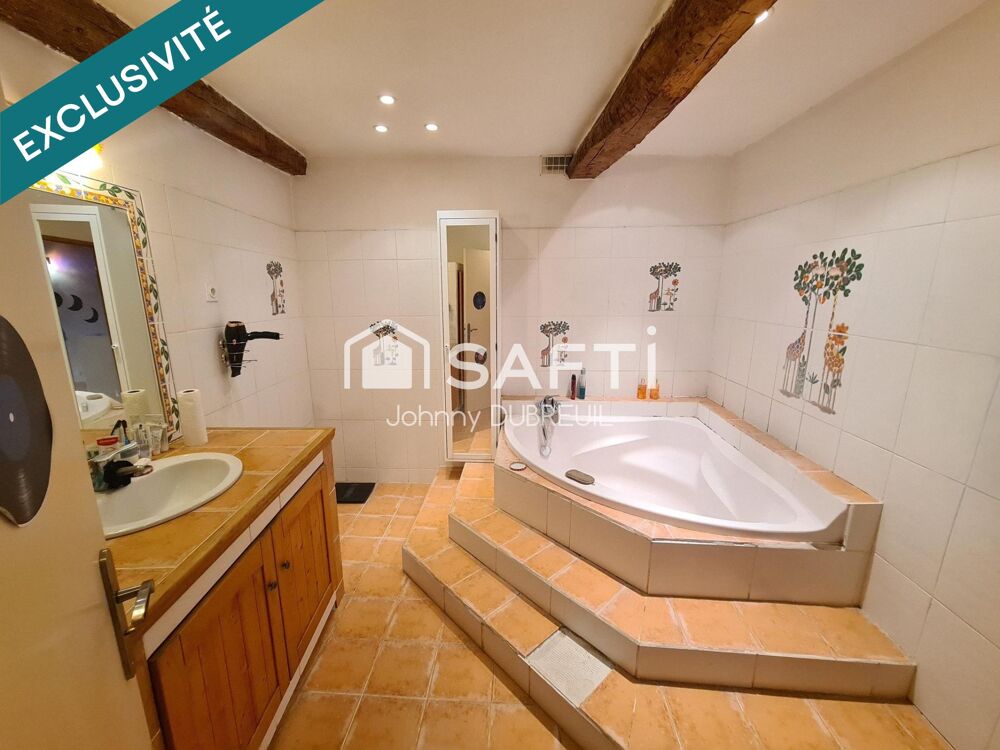 PIGNANS  Belle maison de village de 164 m², tout le charme de la pierre avec cave et spacieuse suite parentale