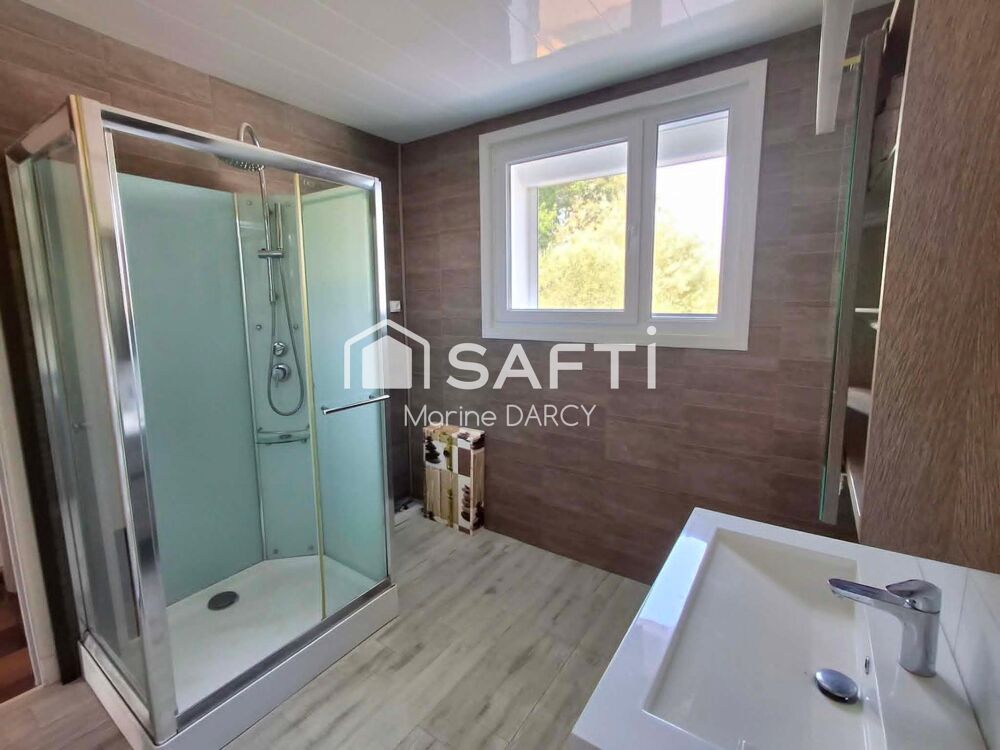 Maison de plain-pied avec sous-sol complet et piscine à Saint-Affrique-les-Montagnes