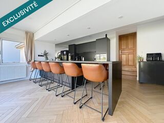  Maison � vendre 8 pi�ces 305 m�