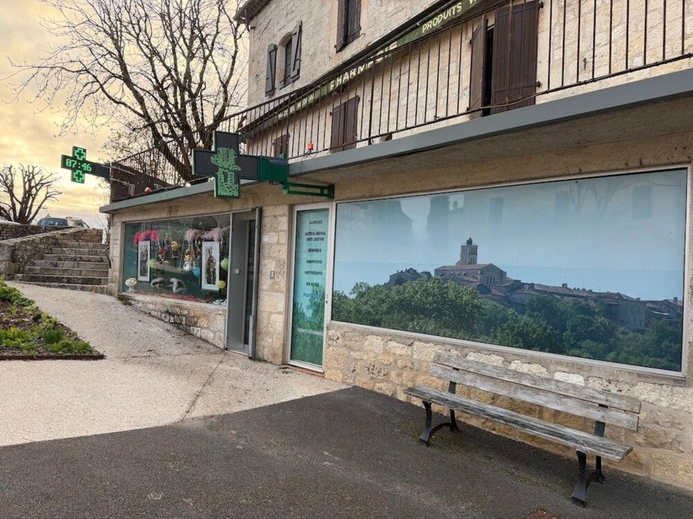   Pharmacie à vendre dans une commune dynamique du Tarn et Garonne. 