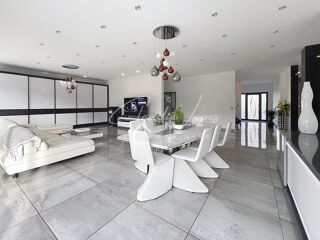  Maison à vendre 9 pièces 368 m²