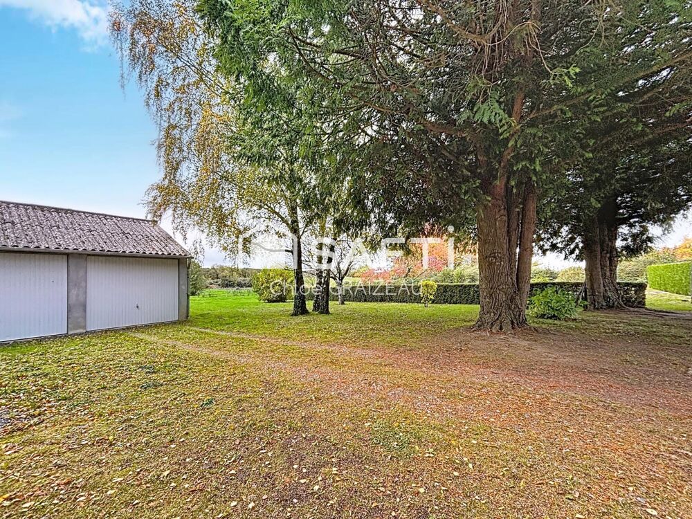 Maison sur sous-sol semi-enterré, accès de plain-pied, 4 chambres