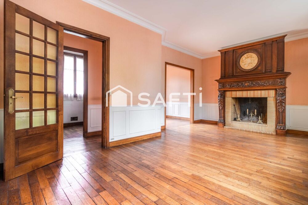 Vente Maison A proximité des transports et des commerces Versailles