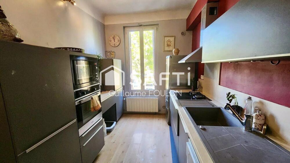 Maison de ville du 19? siècle  Élégance, lumière et prestations soignées  Apt, Luberon