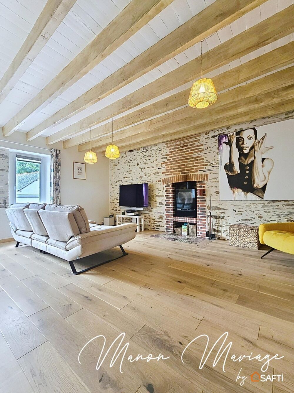 Jolie maison en pierres pleine de charme sans travaux.
