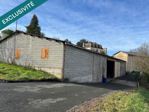 B&acirc;timent de 675 m2. 105000 47330 Castillonnes