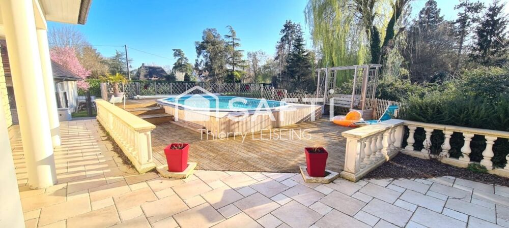 Vente Maison Magnifique propriété avec piscine, 5 chambres, sur terrain de 3500 m2 dans résidence privée Evreux