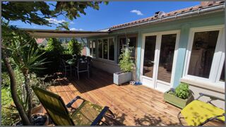  Maison  vendre 9 pices 243 m