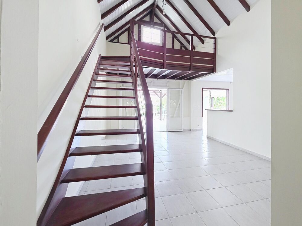 Vente Maison Maison à deux pas de la plage et des commodités! Sainte-rose