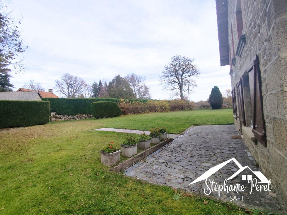 FLAYAT  Ensemble immobilier de 160 m² avec deux maisons  Terrain 1 609 m²