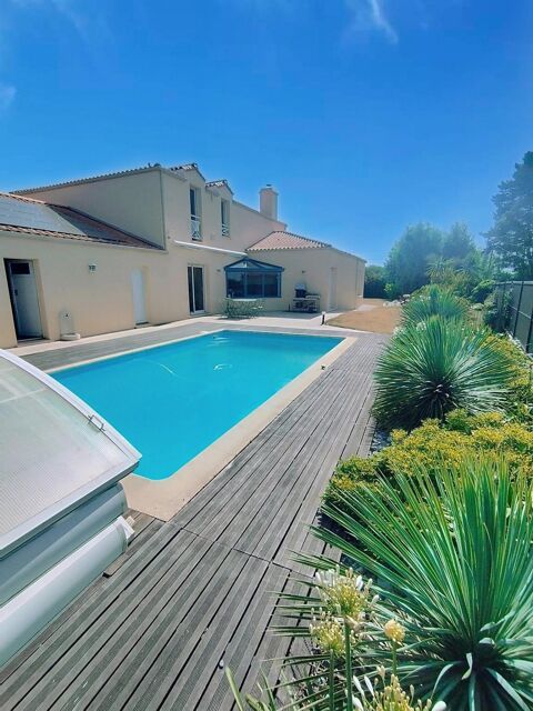   Maison de 237m�, 6 chambres, piscine Maison - 10 pi�ce(s) - 237 m�