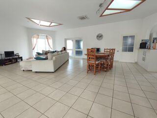  Maison � vendre 6 pi�ces 230 m�