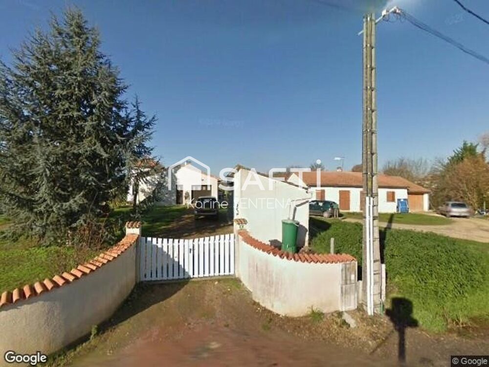 Piscine et tour au niveau de la salle manger