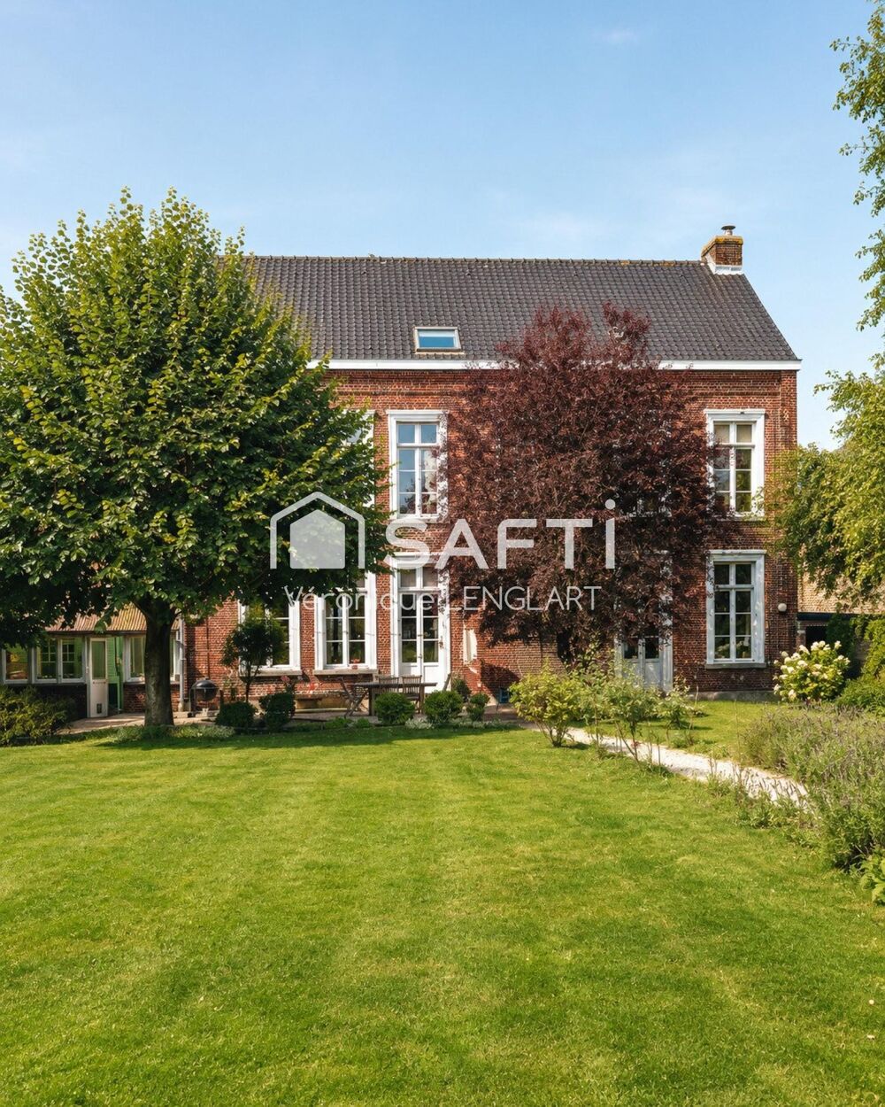 Maison 8 pièces 240 m² · à Cappelle-en-Pevele · 240 m² · 774 000 €