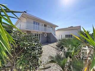  Maison à vendre 8 pièces 260 m²