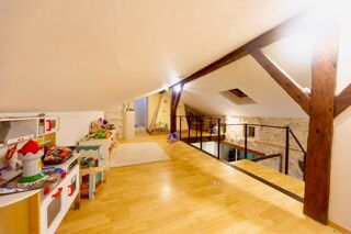  Maison à vendre 11 pièces 271 m²