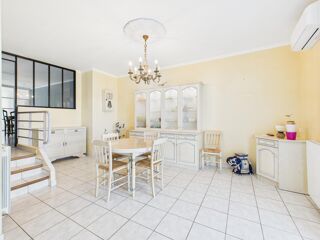  Maison à vendre 8 pièces 195 m²
