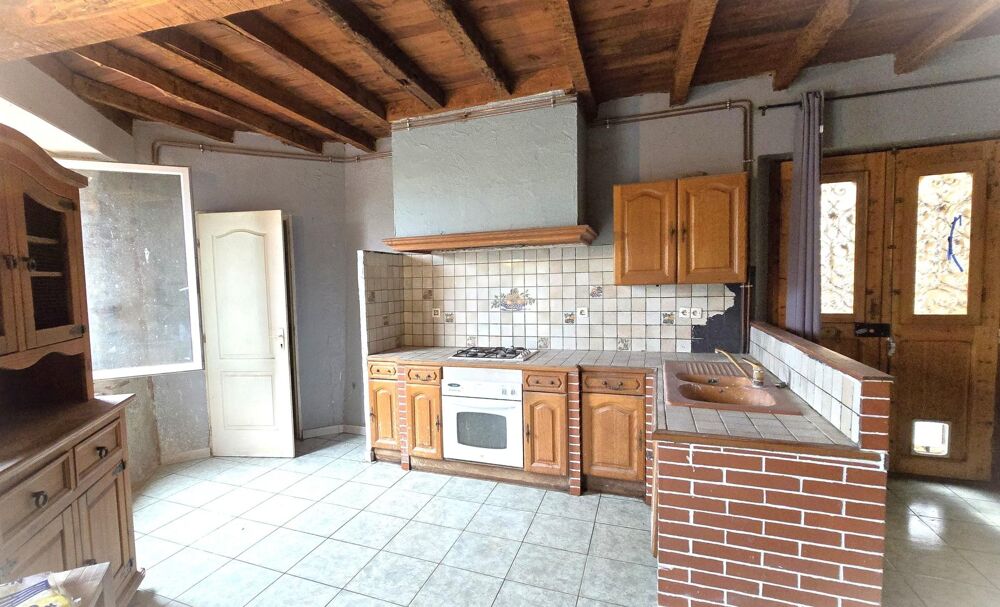 Vente Maison Maison de ville avec terrasse et petit jardin Saint-jean-du-falga
