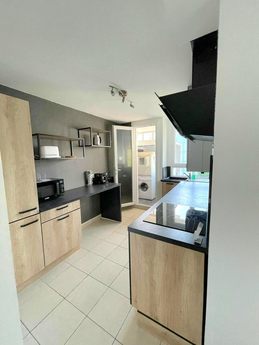 Appartement situé dans un quartier calme proche shop Park.