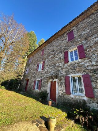  Maison à vendre 15 + pièces 321 m²