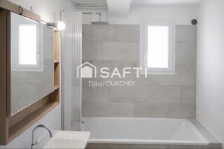  Immeuble � vendre 493 m�