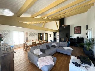  Maison  vendre 9 pices 219 m